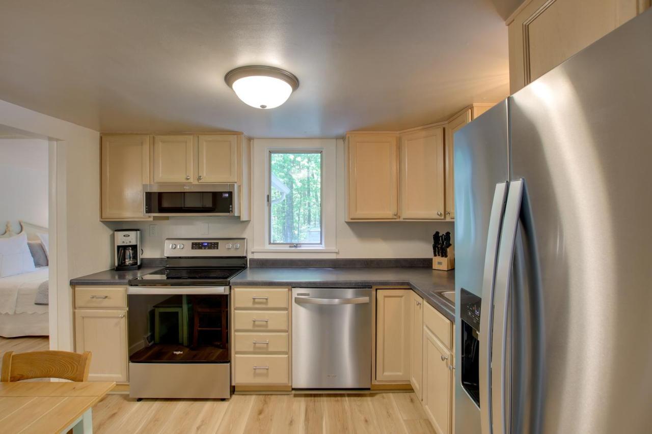 Updated Home With Deck 2 Mi To Sister Bay Beach! Екстериор снимка